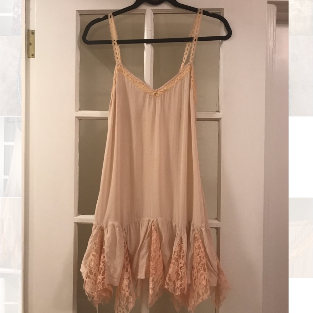 Free People Light Pink slip, size XS